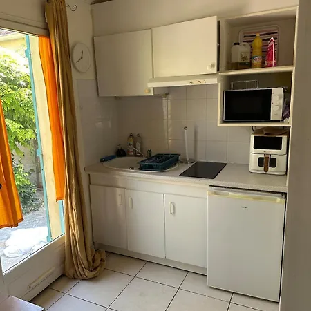 Daire Climatise Avec Mezzanine Et Entree Privee
